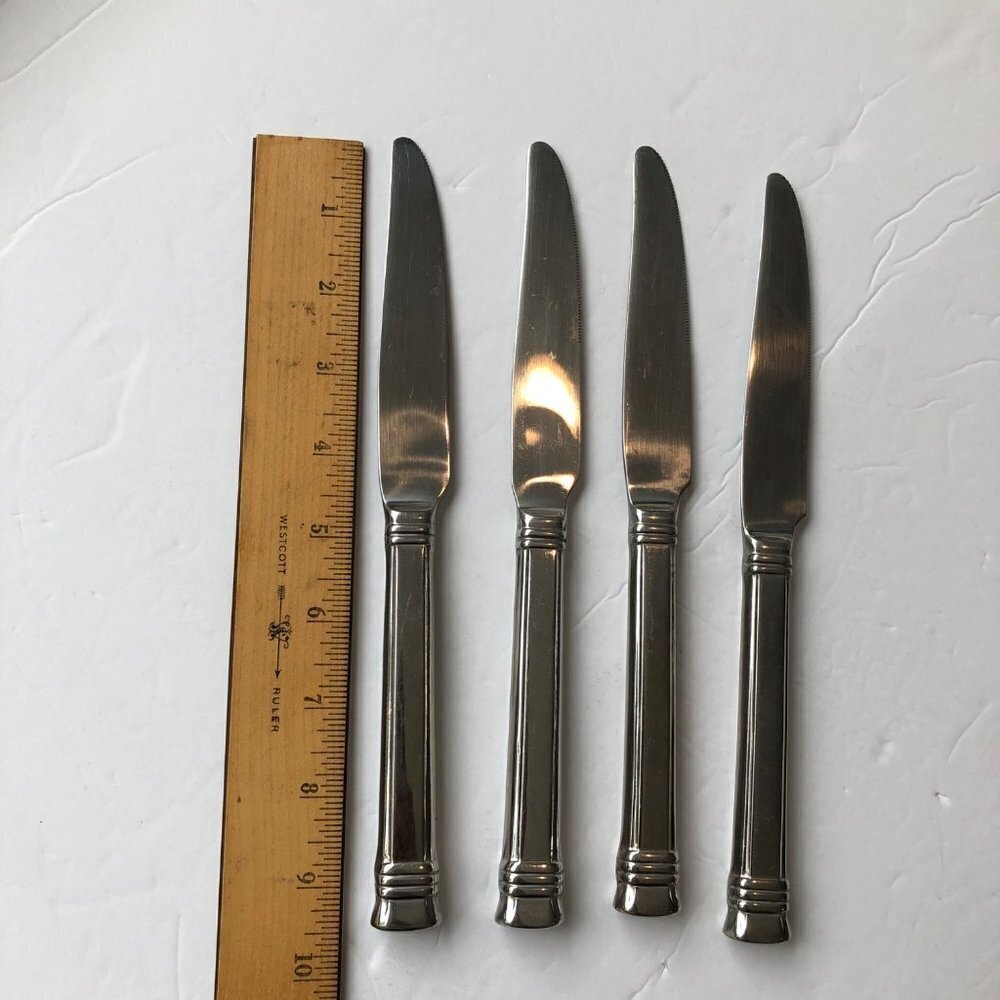 Wallace Dinner Knives Zennith Set of 4 18/10‎ Stainless Steel - Picture 2 of 4